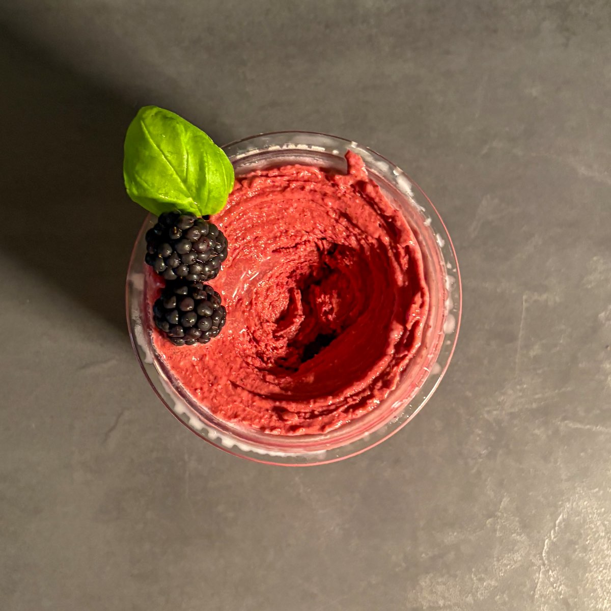 Brombeer-Basilikum Eis — timsfooddiary