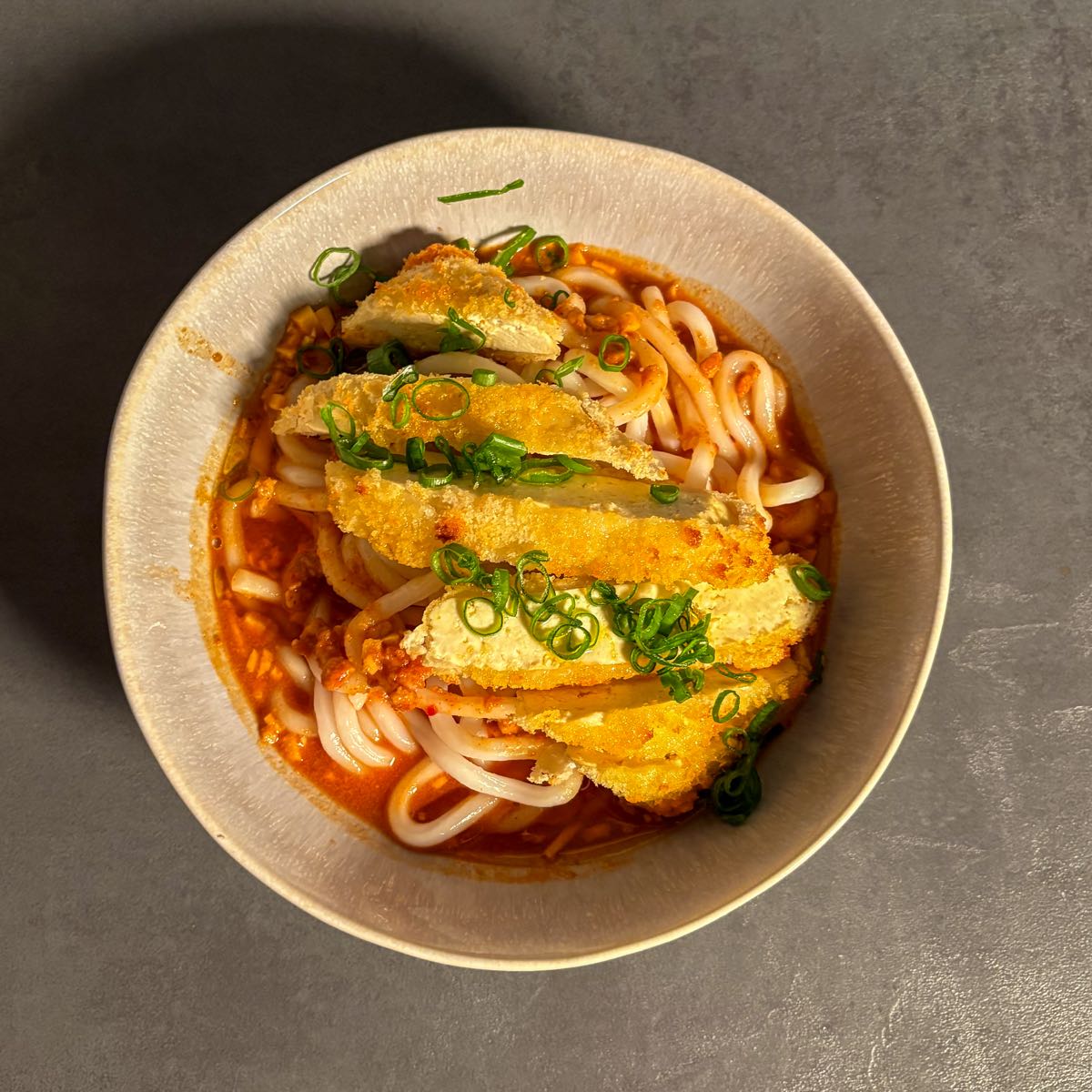 Erdnuss Udon Katsu Tofu