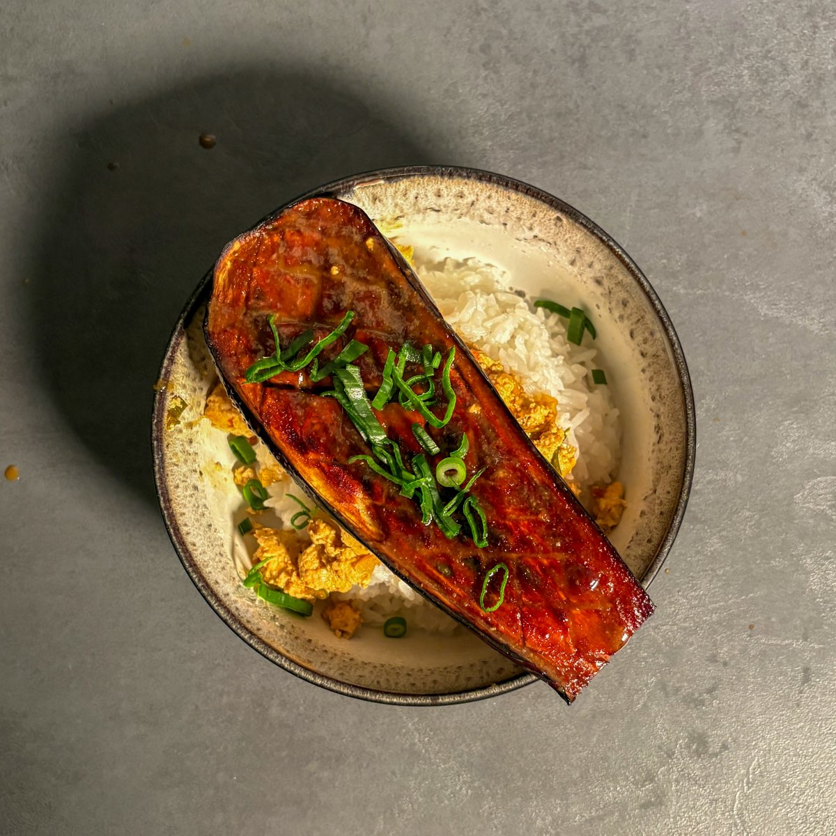Feuertofu & Miso-Aubergine Bowl
