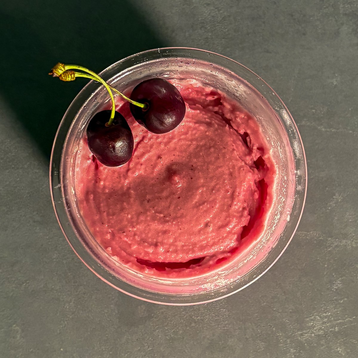 Kirsch-Amarena Eis – timsfooddiary